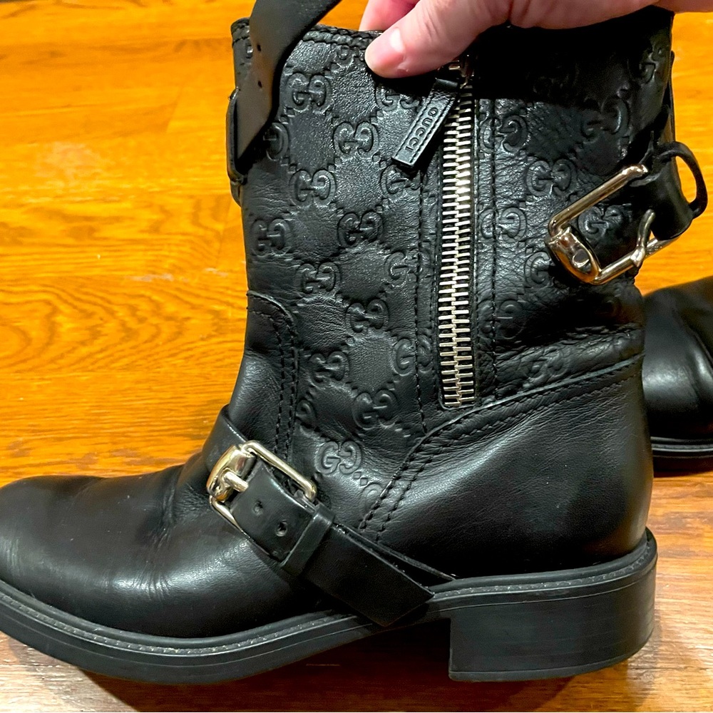 GUCCI GG Black Guccissima Leather
Ankle Moto Boots Size 39/8.5-9. VGUC 🔥 - Picture 10 of 11